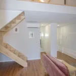 Rent 1 bedroom apartment of 484 m² in Porto