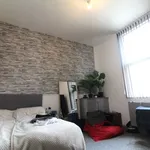 Rent 5 bedroom house in Preston