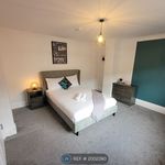 Rent 5 bedroom house in North East England