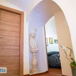 Affitto 5 camera appartamento di 80 m² in Naples