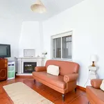 Rent a room of 98 m² in lisbon