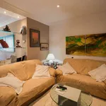 Rent a room of 140 m² in valencia