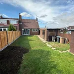 Semi-detached bungalow to rent in Wadhurst Avenue, Luton LU3