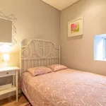 Rent 1 bedroom apartment of 45 m² in Lisbon