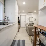 Rent 1 bedroom apartment of 63 m² in Porto