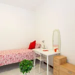 Rent a room in milan