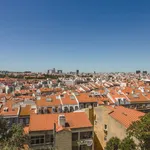 Rent 3 bedroom apartment of 1076 m² in Lisbon