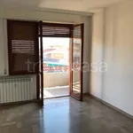 Affitto 4 camera appartamento di 154 m² in Perugia