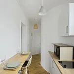 Rent 4 bedroom apartment of 32 m² in Paris