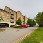 Rent 2 bedroom flat in South East England