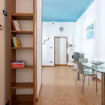 Rent 1 bedroom apartment of 50 m² in milan