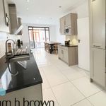 Rent 5 bedroom house in East Of England