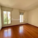 Rent 4 bedroom apartment of 97 m² in Padua