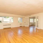 Appartement de 1248 m² avec 3 chambre(s) en location à Vancouver