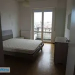 Rent 3 bedroom apartment of 60 m² in Milan