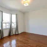 Maison de 3100 m² avec 3 chambre(s) en location à Toronto (Danforth Village-East York)