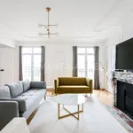 Appartement de 125 m² avec 3 chambre(s) en location à Paris