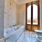 Rent 5 bedroom apartment of 187 m² in Milano