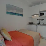 Alquilo 2 dormitorio apartamento de 18 m² en Madrid