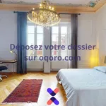 Appartement de 23 m² avec 16 chambre(s) en location à Saint-Étienne