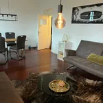 Miete 3 Schlafzimmer wohnung von 84 m² in Düsseldorf