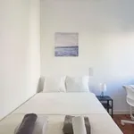 Rent a room in lisbon