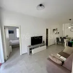 Rent 5 bedroom apartment of 85 m² in Genova