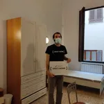 Rent a room in florence