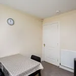 Rent 3 bedroom apartment in Scotland