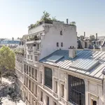 Rent 4 bedroom apartment of 2045 m² in Paris