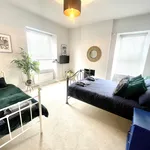 Rent 6 bedroom flat in North East Derbyshire