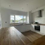 Rent 3 bedroom apartment in Wales