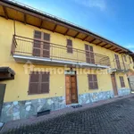 Rent 5 bedroom house of 200 m² in Asti