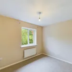 Rent 3 bedroom house in East Midlands