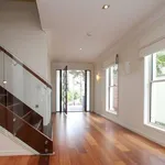 Rent 1 bedroom house of 412 m² in  Sunnybank