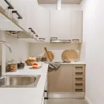 Rent 2 bedroom apartment of 60 m² in barcelona