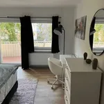 Rent 4 bedroom apartment of 100 m² in Frankfurt