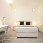 Rent a room of 134 m² in barcelona