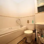 Rent 2 bedroom flat in Kent