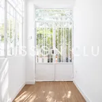 Alquilo 4 dormitorio casa de 240 m² en Madrid