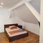 Miete 4 Schlafzimmer wohnung von 130 m² in Essen