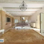 Rent 6 bedroom house of 650 m² in Rome