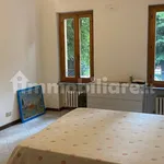 Affitto 4 camera appartamento di 102 m² in Reggio nell'Emilia