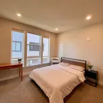 Rent a room in East Industrial