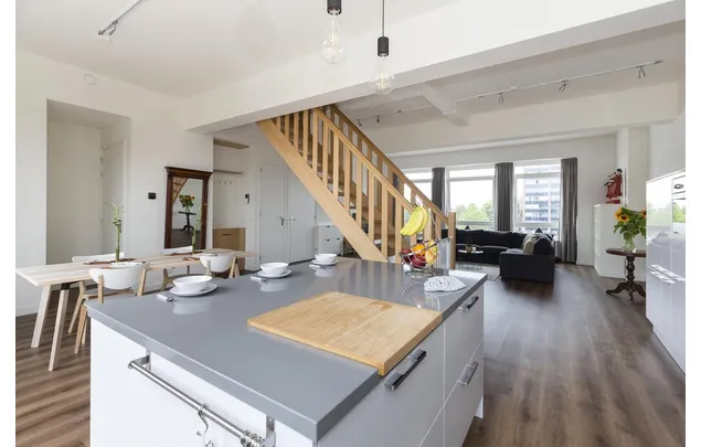 Huur 2 slaapkamer appartement van 123 m² in Rotterdam