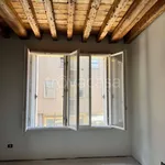 Affitto 4 camera appartamento di 142 m² in Padova