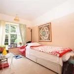 Rent 2 bedroom flat in Richmond