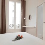 Rent 2 bedroom apartment of 600 m² in Paris