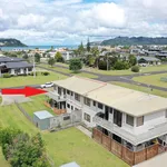 Rent 3 bedroom house in Whangamata