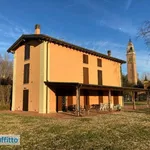 Affitto 6 camera casa di 250 m² in Bologna